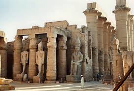 1 - موسوعة تاريخ مصر القديم والحديث .. الجزء الأول .. من بداية التاريخ الى نهايةعصر الأسرات Images?q=tbn:ANd9GcSbf40xc8LwjKiwBxjdPTnhMMgIs7MK_ZXN8kvvwRZyM47pJ6EQ
